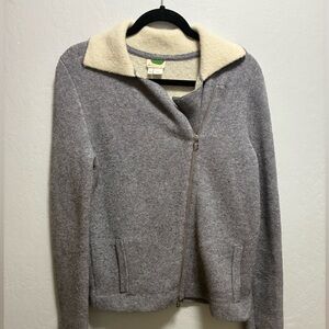 Anthropologie Gray and Cream Sweater